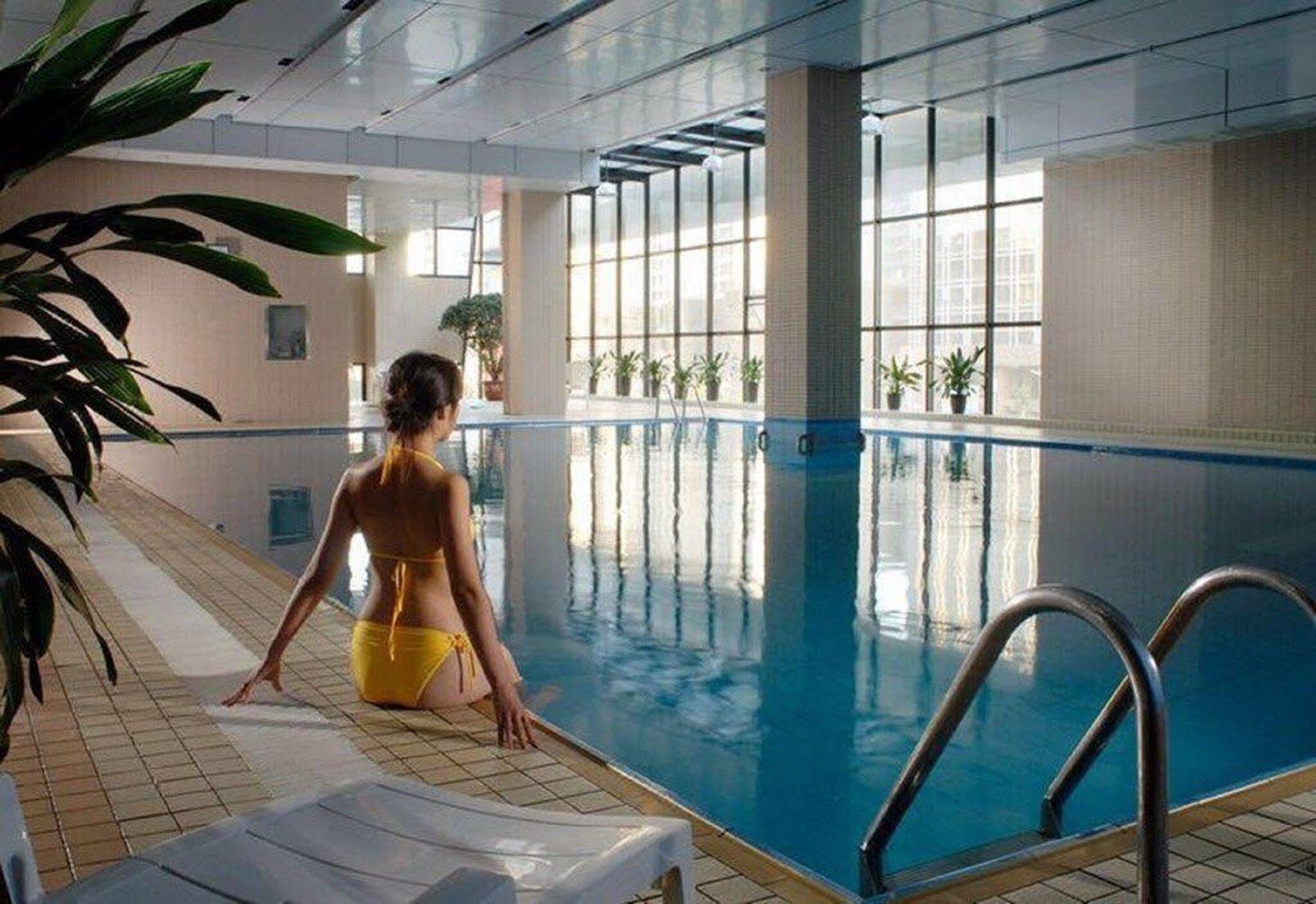 Inn Fine Hotel Dalian Bagian luar foto